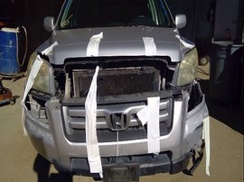 2006 HONDA PILOT, SILVER, EX MODEL, 3.5L, AT, FWD.  A25195